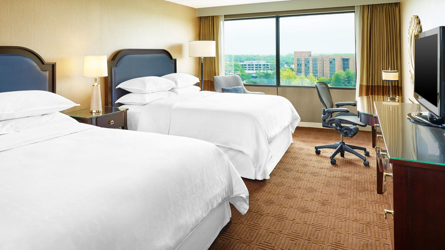 Bedroom 4, Sheraton Hotel Lisle, Dupage