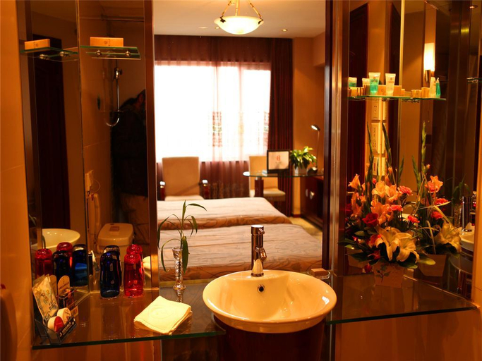 Bathroom 4, Zi Yu Hotel, Beijing