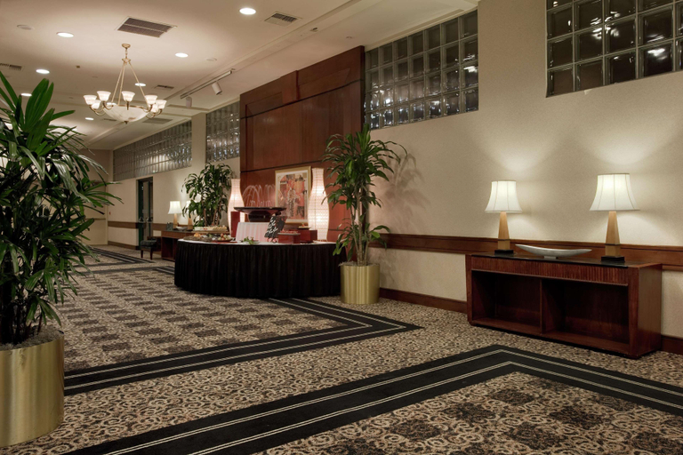 Public Area 3, Hilton Woodland Hills / Los Angeles, Los Angeles