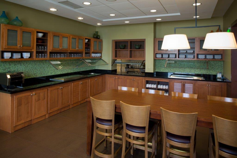 Food & Drinks 5, Hyatt Place Long Island East End, Suffolk