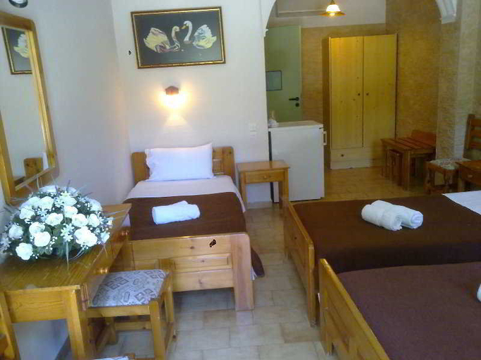 Bedroom 3, Matala Dimitris Villas and Hotel, Faistos