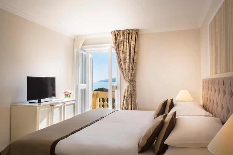 Bedroom 3, Hotel Kvarner, Opatija/Veprinac