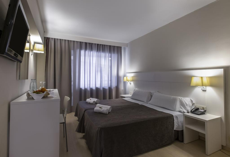 Bedroom 3, Rosamar Maxim, Girona