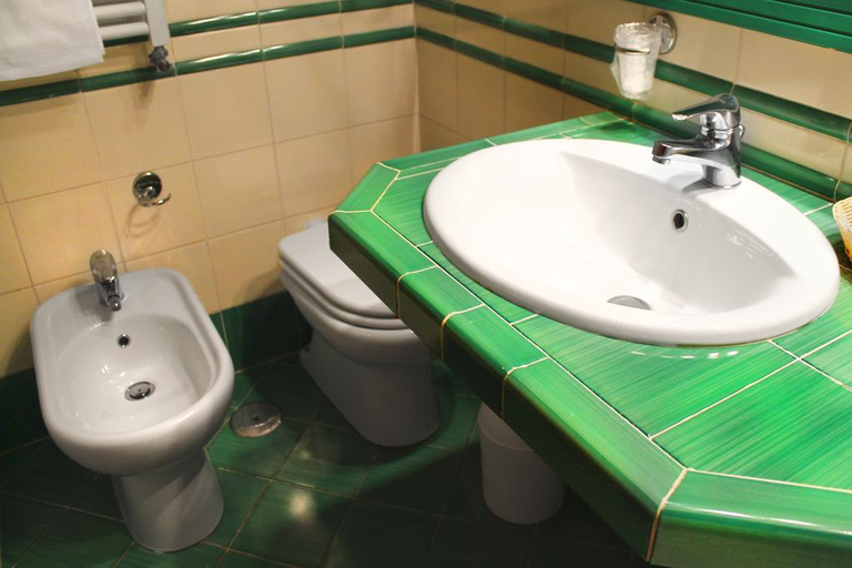 Bathroom 4, Hotel Villa delle Rose, Rome