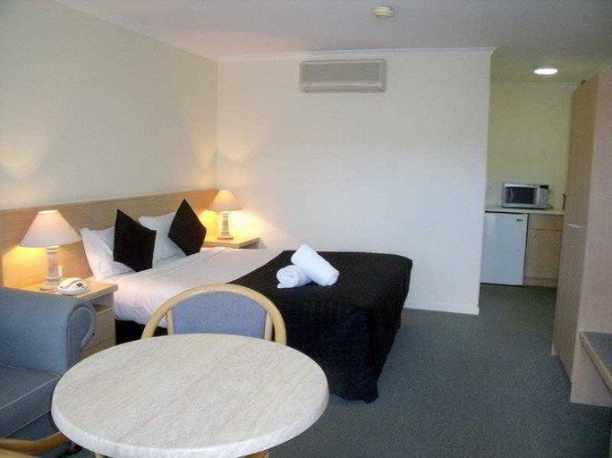 Exterior & Views 4, Sandown Heritage Motel, Melbourne