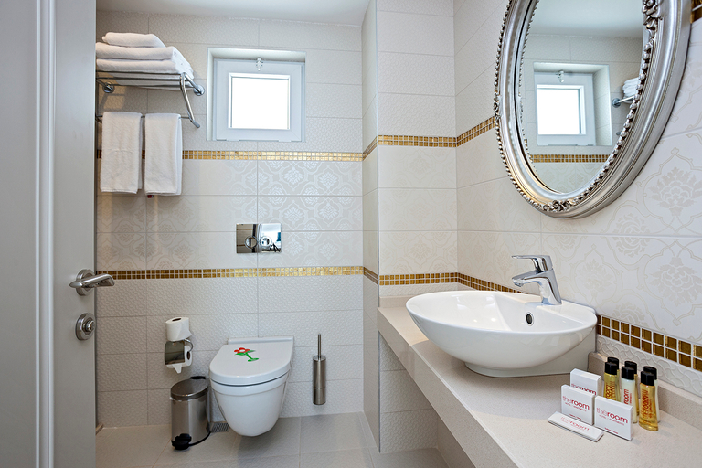 Bathroom, The Room, Antalya