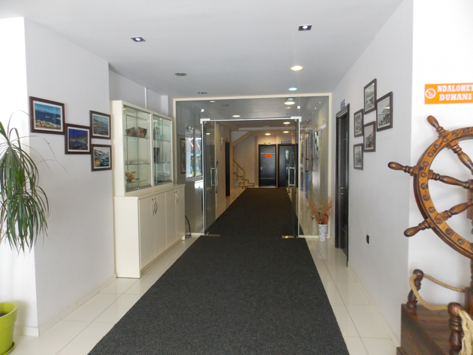 Public Area 3, Hotel Mediterrane, Sarandës