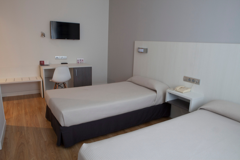 Bedroom 3, Hotel Seminario Aeropuerto Bilbao, Vizcaya