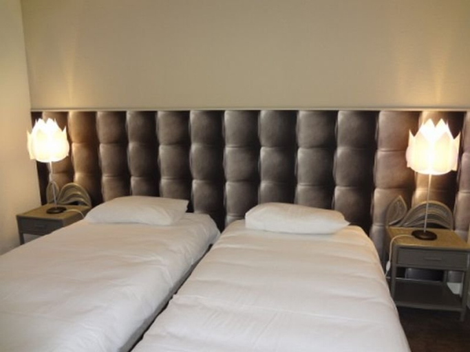 Bedroom 3, Arcadia Hotel, Côtes-d'Armor