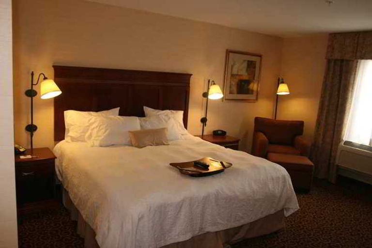 Bedroom 3, Hampton Inn & Suites Greensburg, Decatur