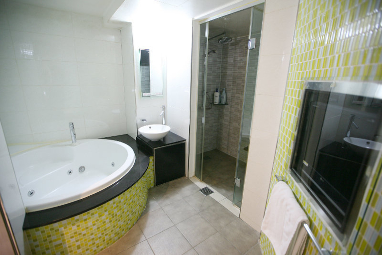 Bathroom 4, Hit Hotel, Songpa