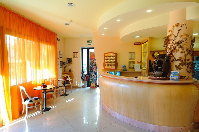 Public Area 2, Hotel Vannucci, Rimini