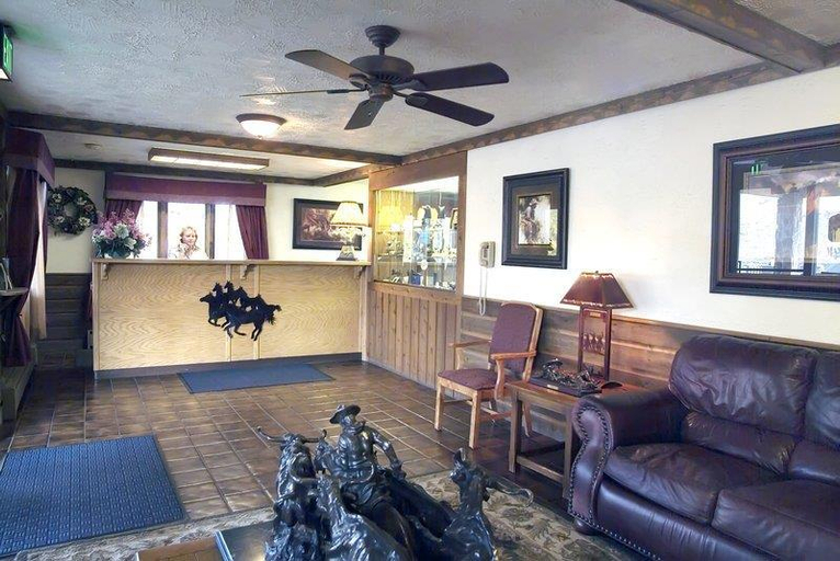 Public Area, Ridgeline Hotel at Yellowstone Ascend Hotel Colle, Park