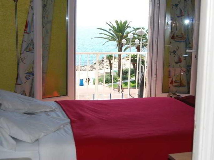 Bedroom 3, Hotel Azur, Alpes-Maritimes