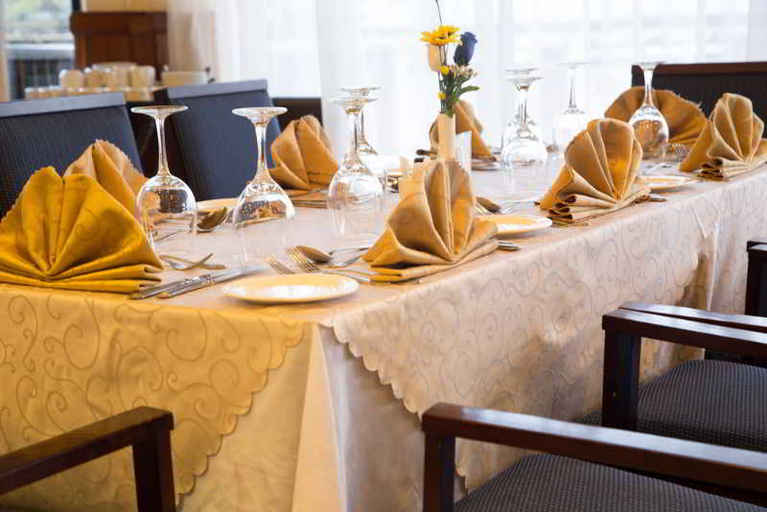 Food & Drinks, Elmina Beach Resort, Komenda-Edina-Eguafo-Abirem