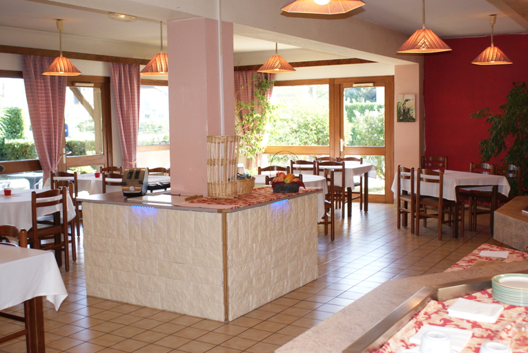 Public Area 2, Brit Hotel Confort Pau Lons, Pyrénées-Atlantiques