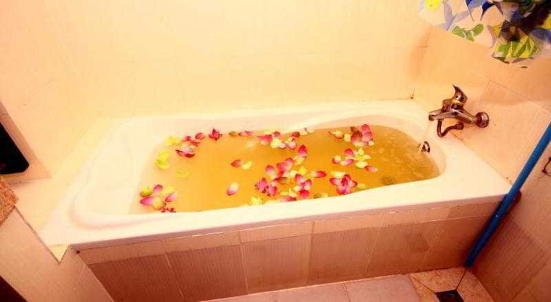 Bathroom 5, Tan Kang Angkor Hotel, Siem Reap