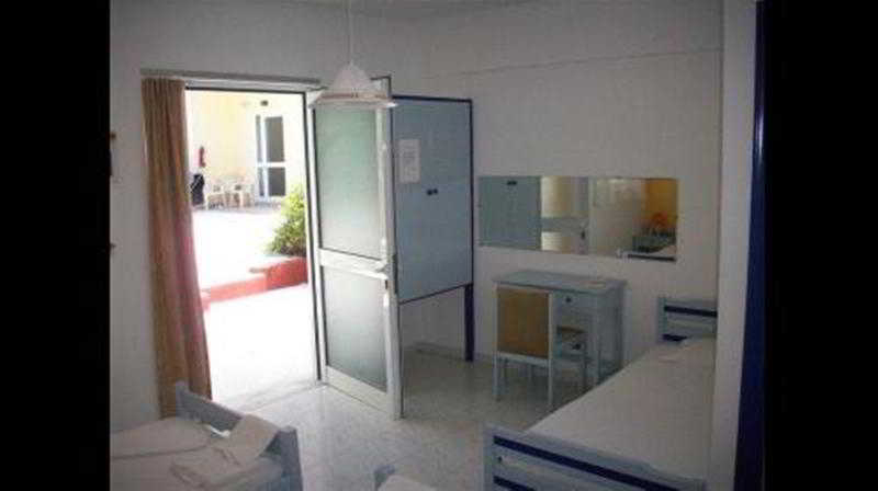 Bedroom 2, Rena Studios, South Aegean