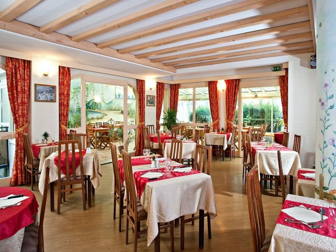 Food & Drinks 4, Athena, Savoie