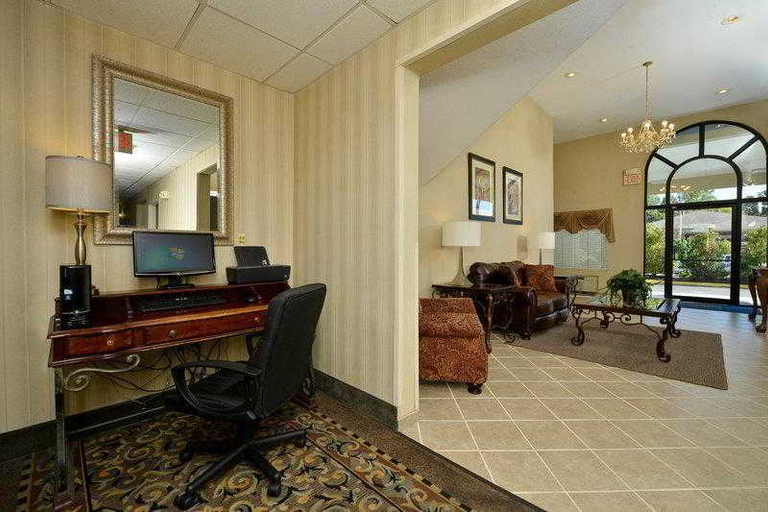 Public Area 3, Best Western Executive Inn, Carroll