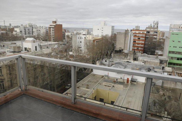 Exterior & Views 2, Hotel California, Montevideo
