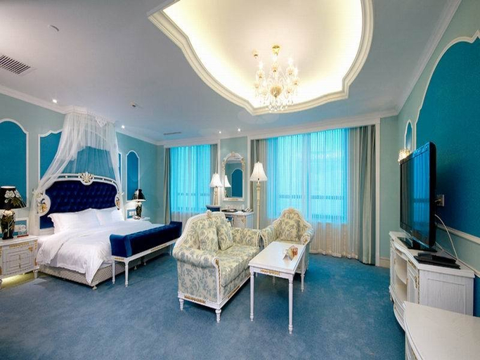 Bedroom 3, Tianjin Golden Crown Hotel, Tianjin
