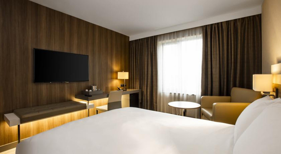 Bedroom 4, AC Birmingham, Birmingham