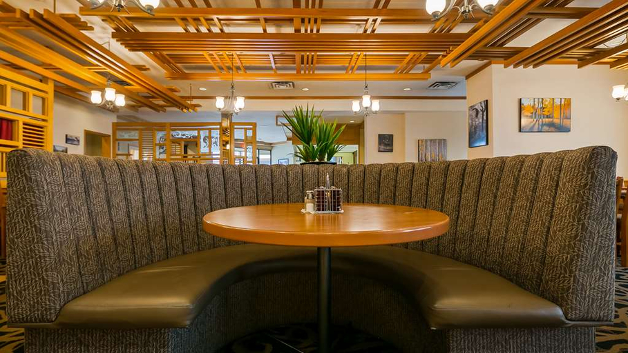 Public Area 3, Invermere Inn, East Kootenay