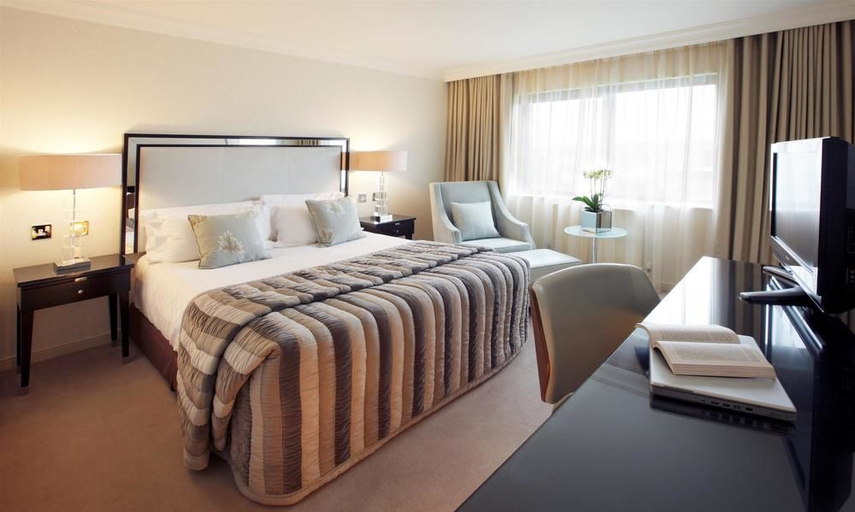 Bedroom 3, The Bristol Hotel, Gurgaon