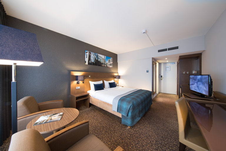 Bedroom 2, Bilderberg Garden Hotel, Amsterdam