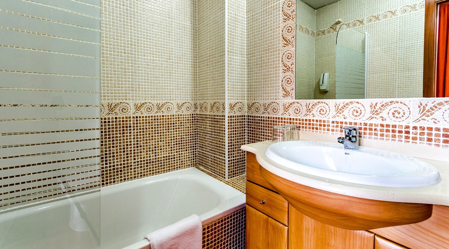 Bathroom 3, GIT Mirador De Santa Ana, Ávila