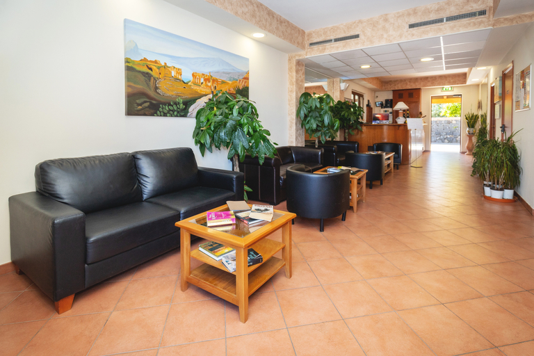 Public Area 3, La Terra dei Sogni Country Hotel, Catania