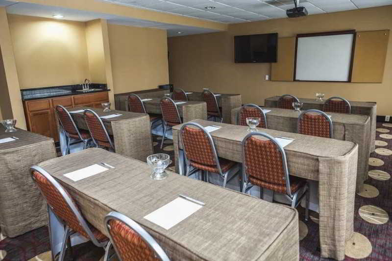 Food & Drinks 5, La Quinta Inn & Suites Selma/Smithfield I-95, Johnston