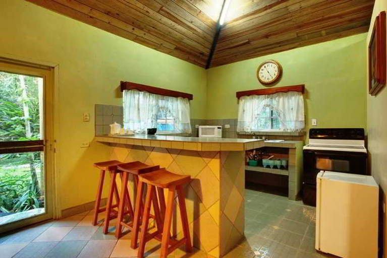 Bedroom 3, Midas Belize