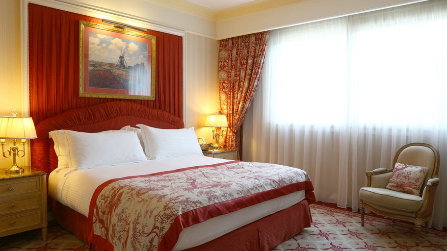 Bedroom, Intercontinental Le Vendome, Beirut