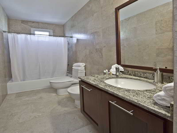 Bathroom 4, Ciqala Luxury Home Suites