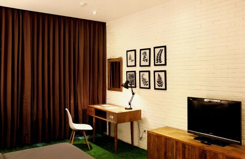 Public Area 3, Stevie G, Bandung