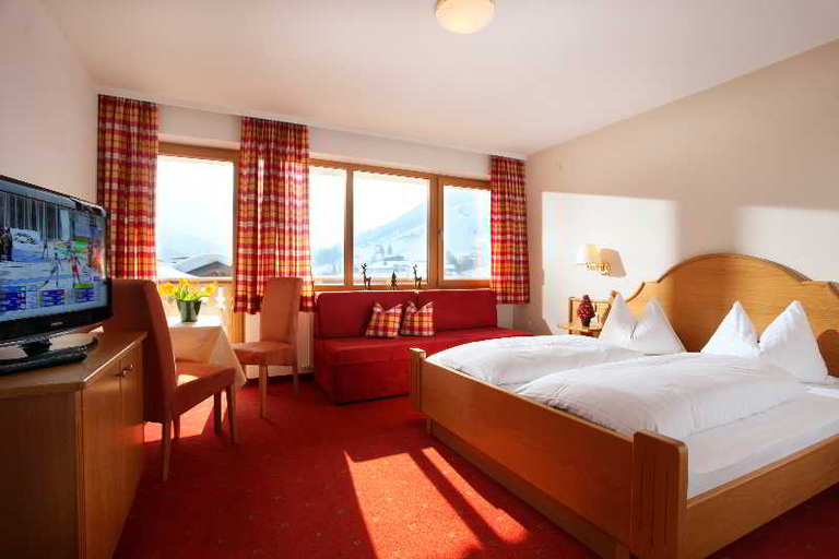 Bedroom 3, Alpen Glück Hotel Kirchberger Hof, Kitzbühel