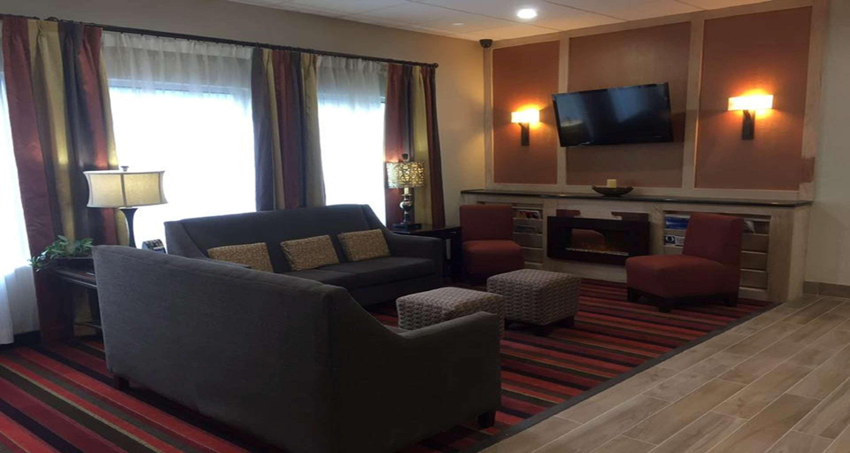 Public Area 2, Quality Inn & Suites Morgantown - University Area, Monongalia