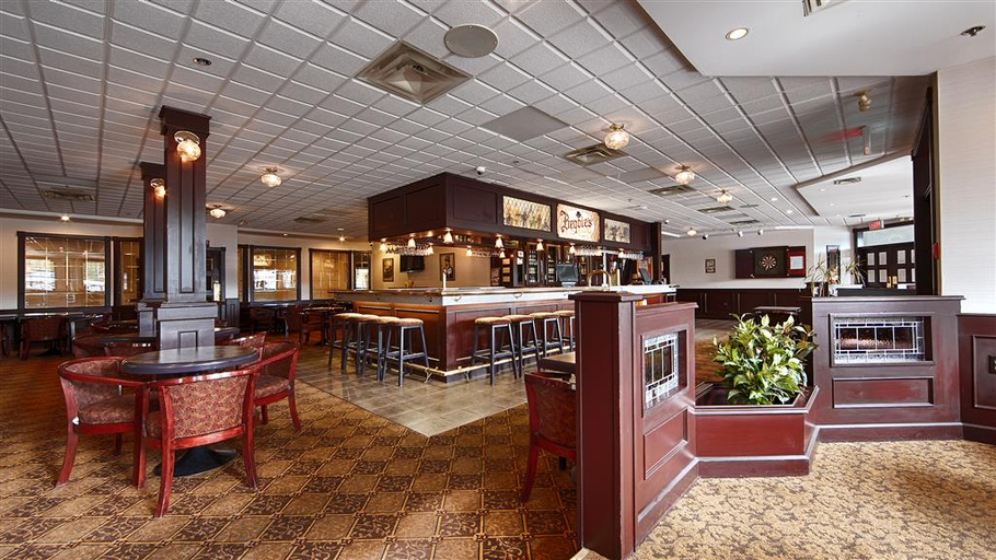 Public Area 2, Tower Inn and Suites, Cariboo