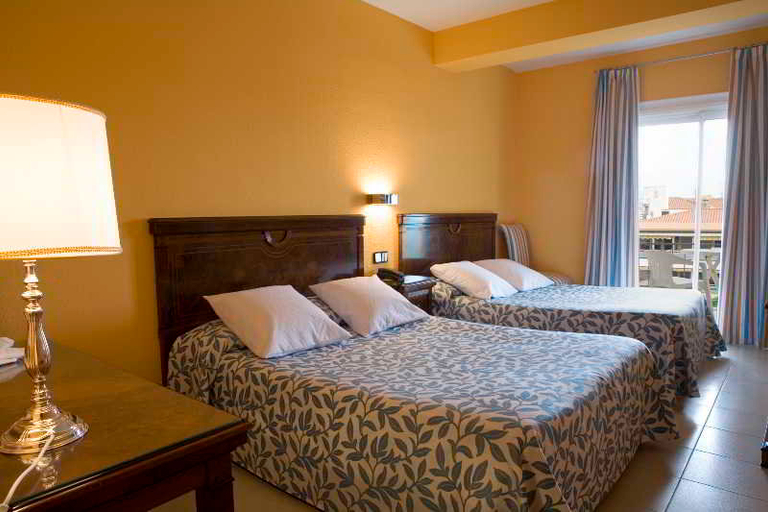 Bedroom 3, Rovira Hotel, Tarragona
