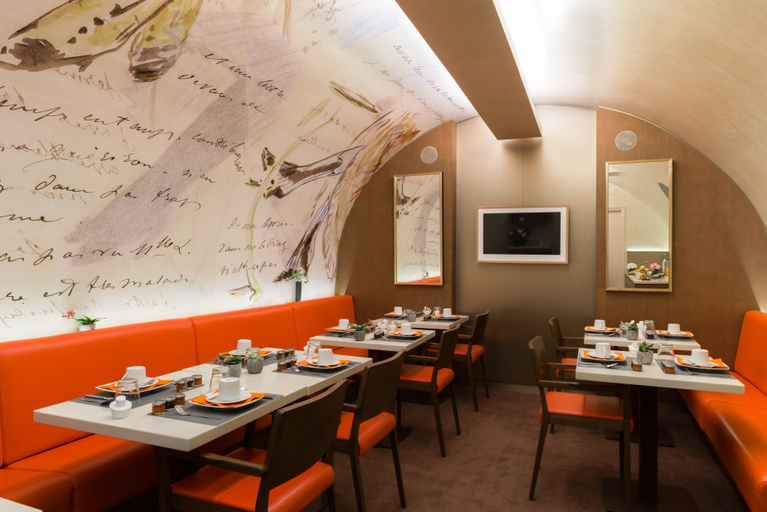 Food & Drinks 5, Hôtel Le Tourville by Inwood Hotels, Paris