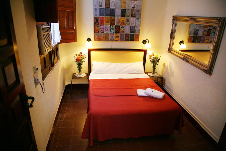 Bedroom 4, Nuevo Suizo, Sevilla