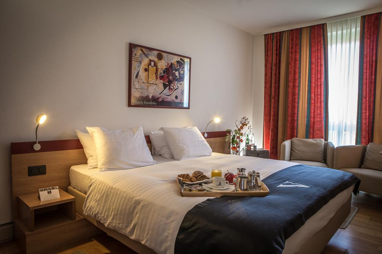 Bedroom 3, Hotel & Restaurant Vatel, Martigny