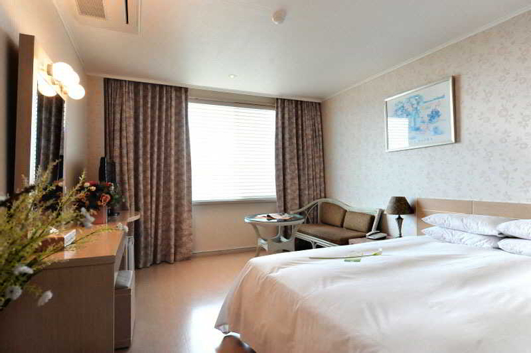 Bedroom 2, Hotel Hana, Seogwipo