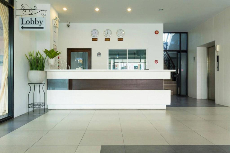 Public Area 3, Townhouse Hillview Suites Pattaya Formerly Chatkaew Suites, Pattaya