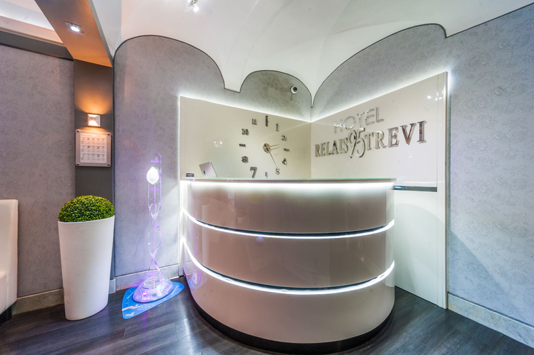 Public Area 3, Relais Trevi 95 Boutique Hotel, Rome