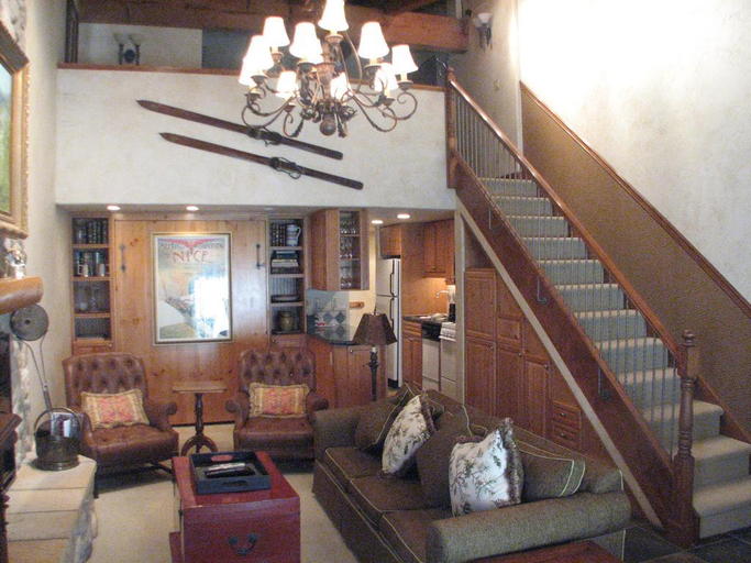 Public Area 2, The Timberline Condominiums, Pitkin