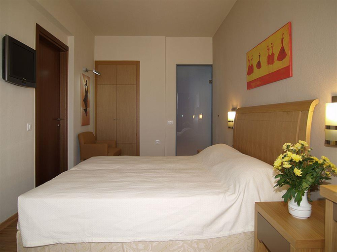 Bedroom 5, Kitro Beach Hοtel, Crete