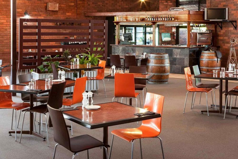Food & Drinks 5, Contour Hotel Katherine, Katherine